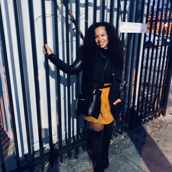 Meet your Posher, Mic - Picture 7 of 11